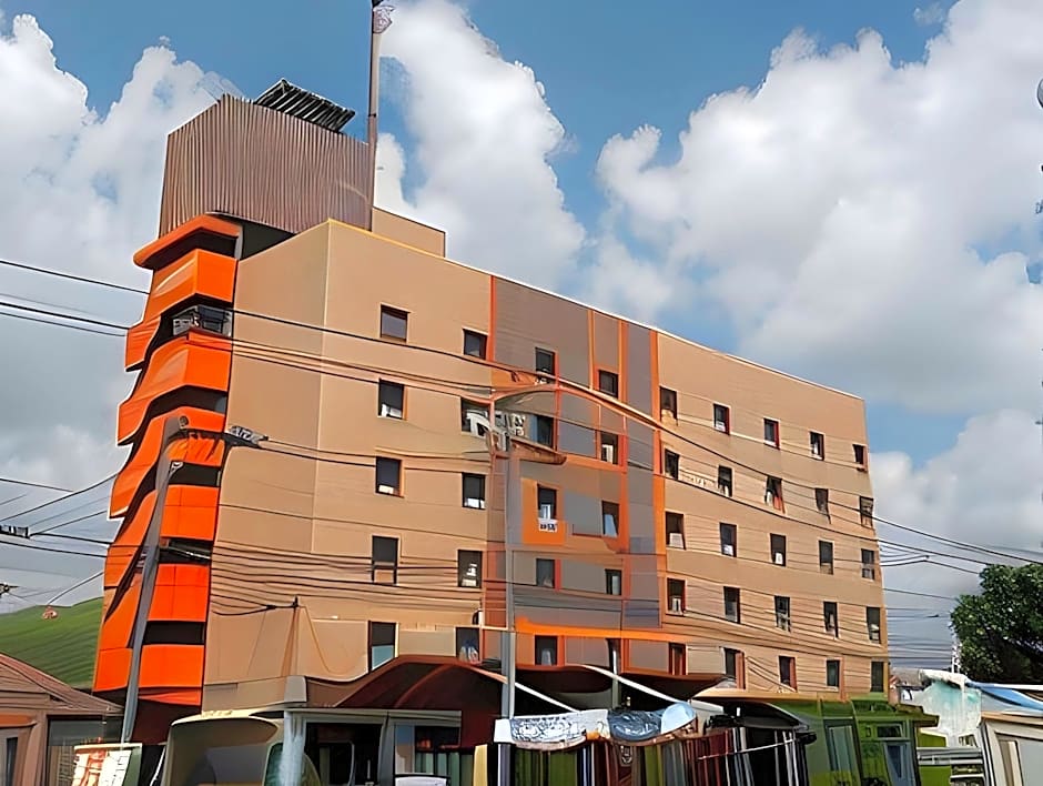 Centerpoint Hotel