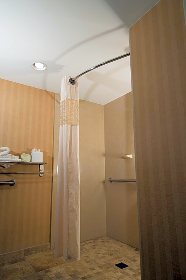 Hampton Inn Louisville Airport Fair/Expo Center