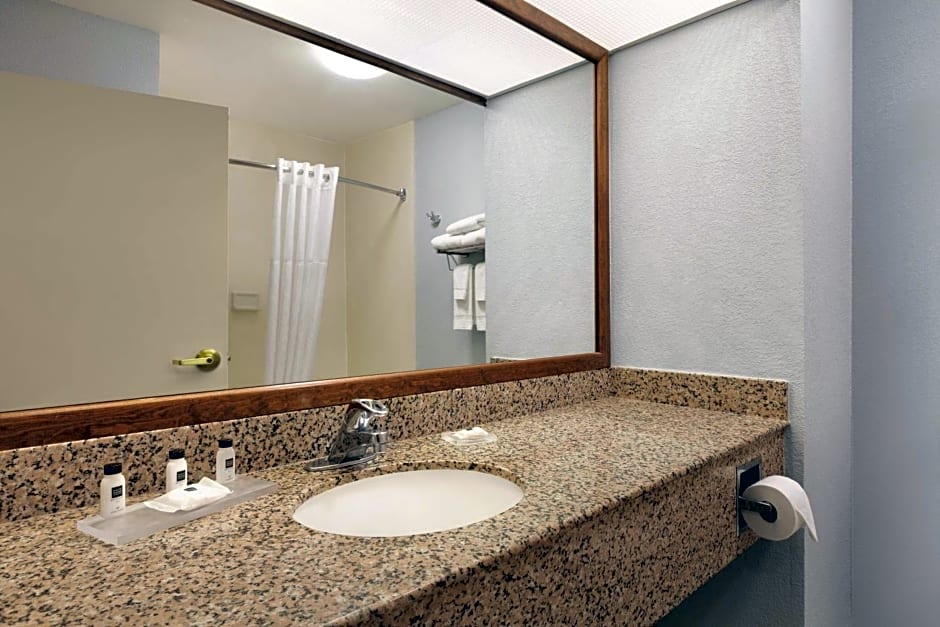Country Inn & Suites by Radisson, Portland, TX