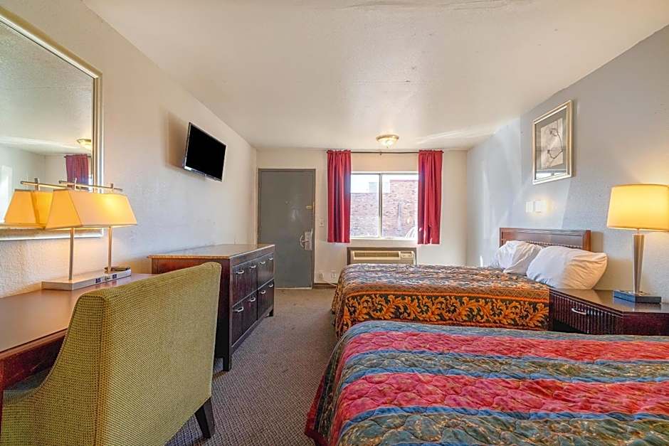 Castle Inn & Suites By OYO Chickasha