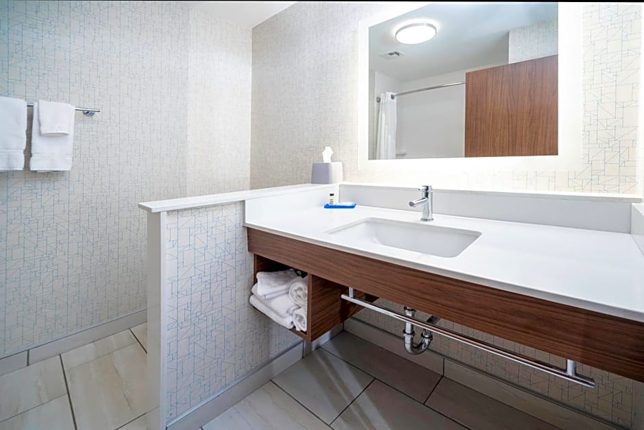 Holiday Inn Express and Suites Rock Hill By IHG