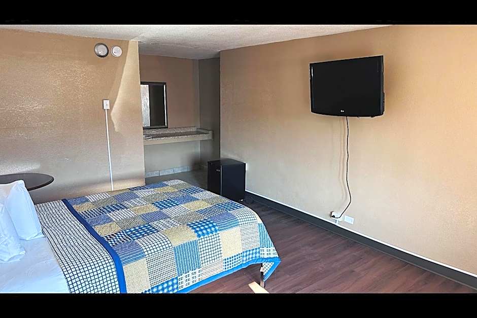 Hallmark Inn By OYO Fort Wayne