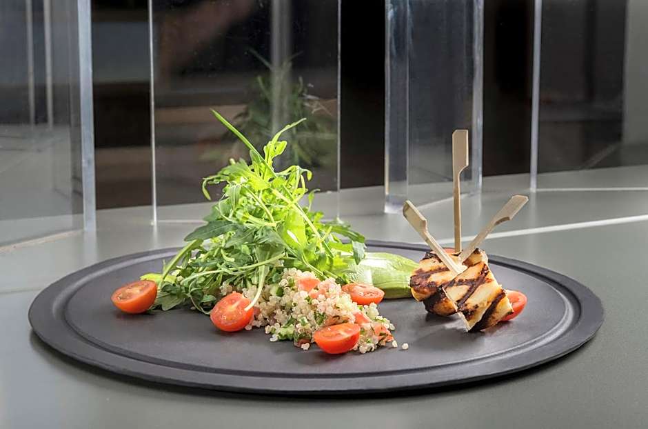 Crowne Plaza Limassol By IHG