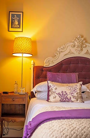 Deluxe Double Room with Shower