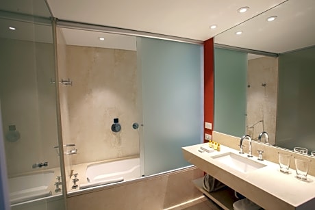 Superior Room with 1 kingsize bed