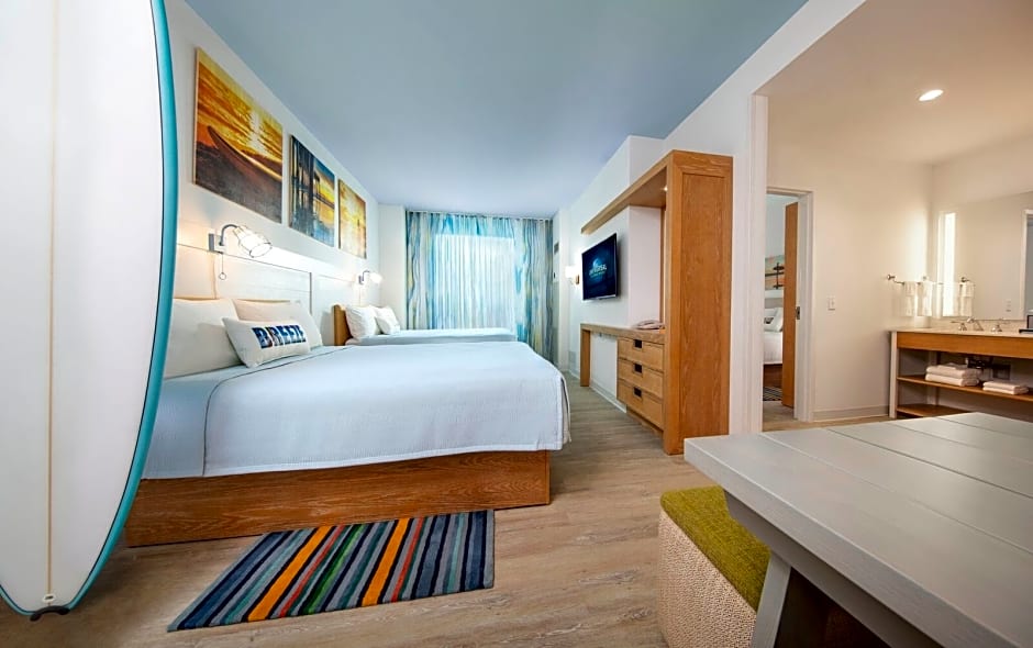Universal's Endless Summer Resort - Dockside Inn and Suites