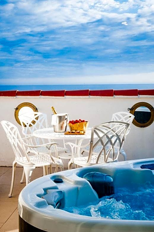 Grand Hotel Des Sablettes Plage, Curio Collection By Hilton