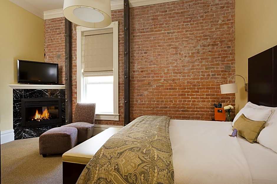 Healdsburg Inn on the Plaza, A Four Sisters Inn