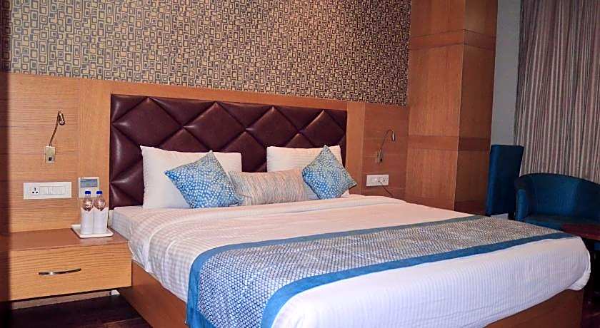 Hotel Landmark Near Golden Temple