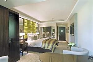 Montcalm Mayfair, Autograph Collection