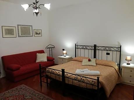 Double Room with Shared Bathroom