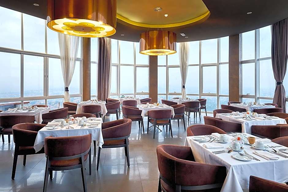 Protea Hotel by Marriott Kampala Skyz