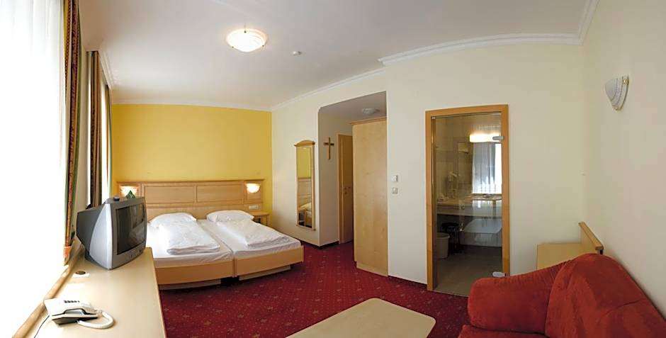 AKTIVHOTEL Weisser Hirsch