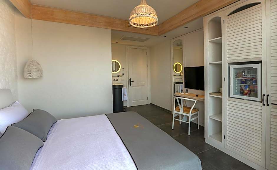 Avalon Boutique Hotel & Suites