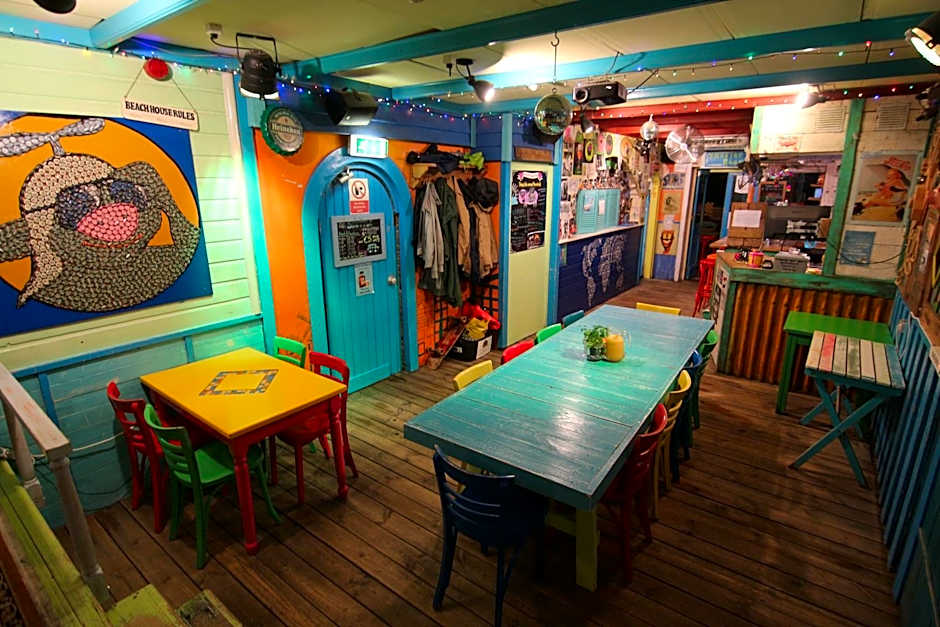 The Flying Pig Beach Hostel Age 18 to 40