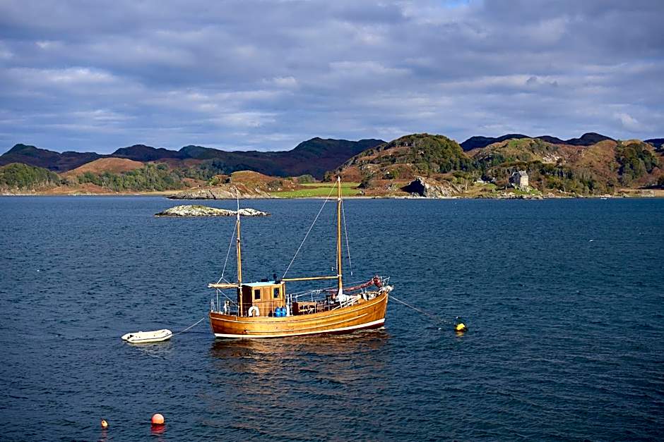 Crinan Hotel