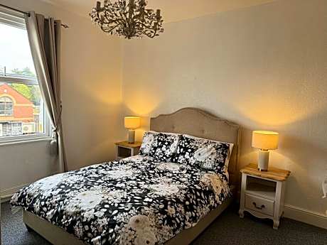 Double Room with Shared Bathroom