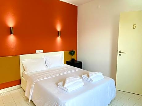 Central Atlantic Beach Guesthouse