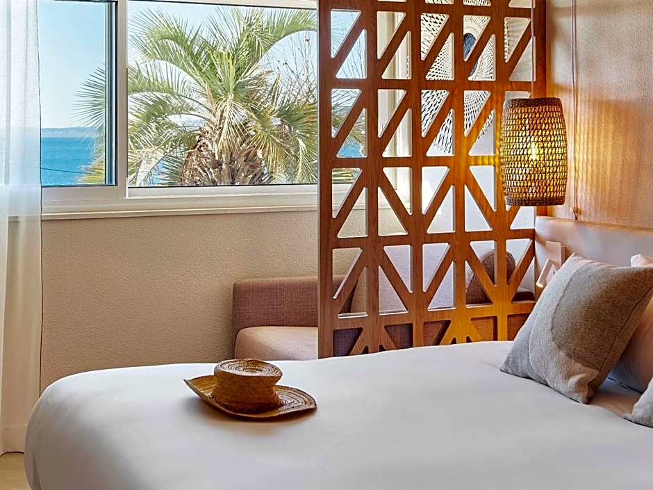 Mercure Saint Raphael Centre PLage