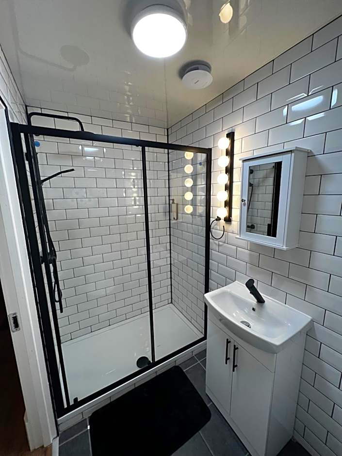 Amani Apartments - Glasgow City Centre