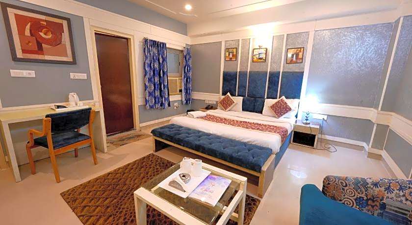 Hotel Oppera Mahipalpur - New Delhi 