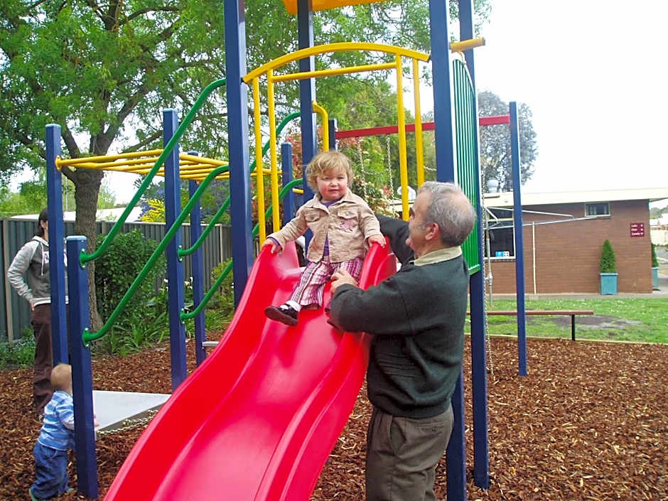Lake Hamilton Motor Village and Caravan Park