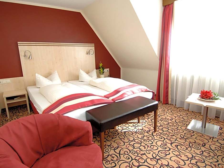 Land-gut Hotel zum Löwen Garni