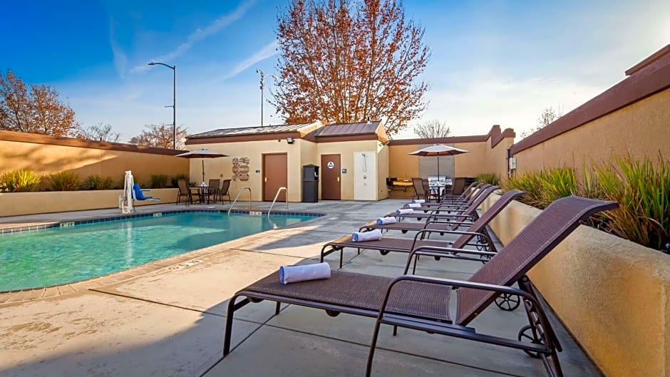 Best Western Plus Taft Inn