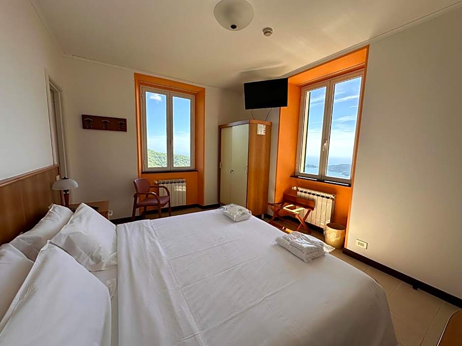 Hotel Montallegro