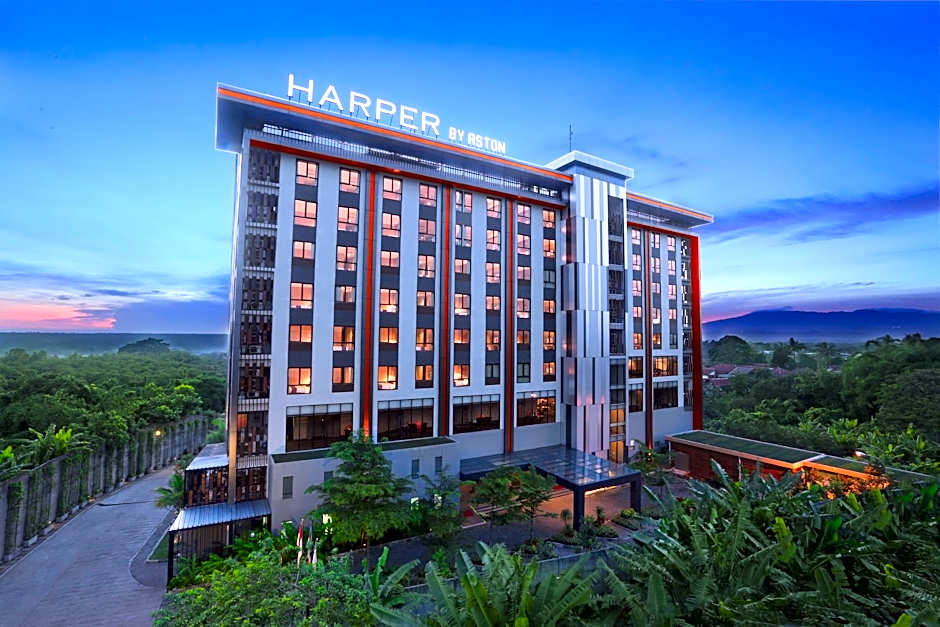 Harper Purwakarta by ASTON
