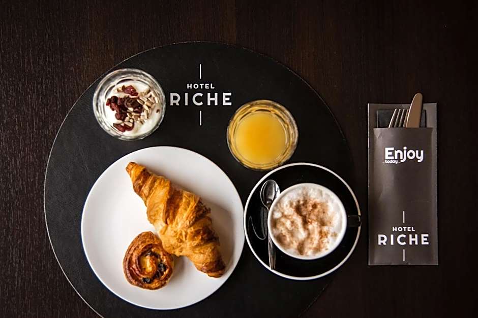 Photo 1 of 50 of Hotel Riche