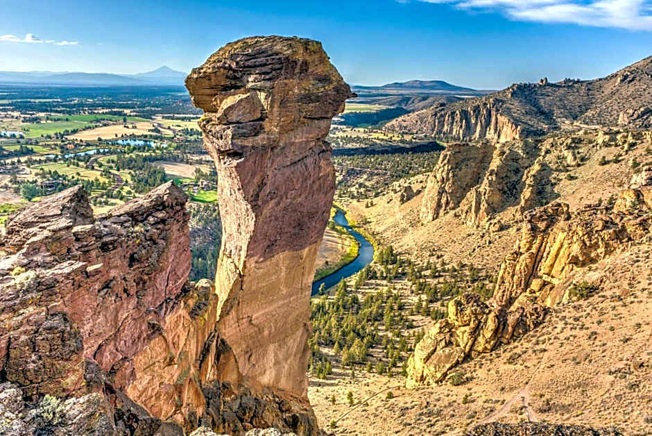 Super 8 by Wyndham Redmond