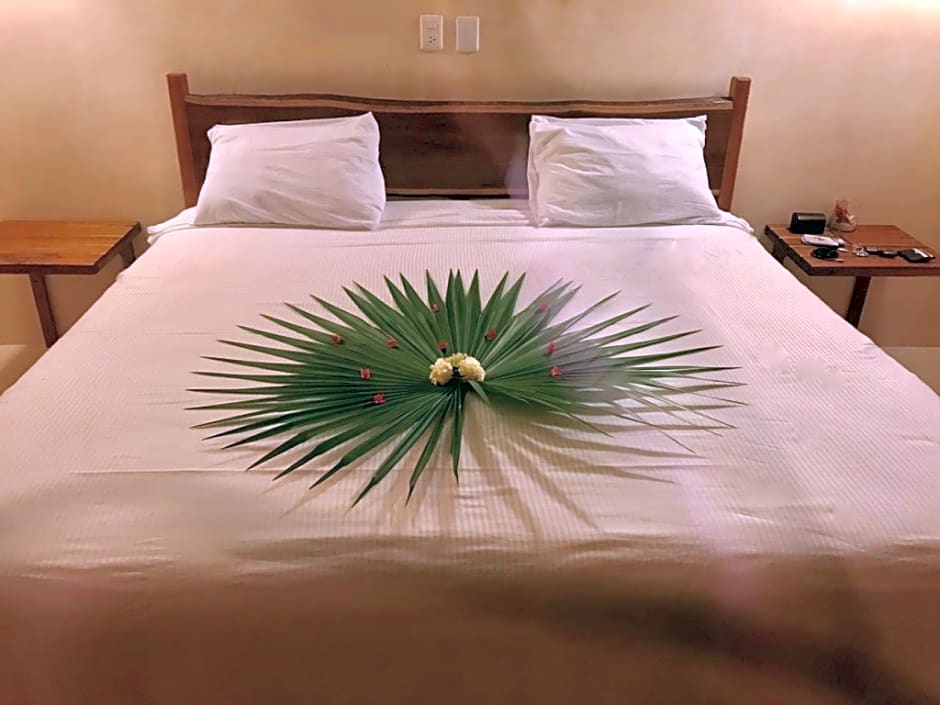 Hotel Buenavista Bacalar Jungle Experience