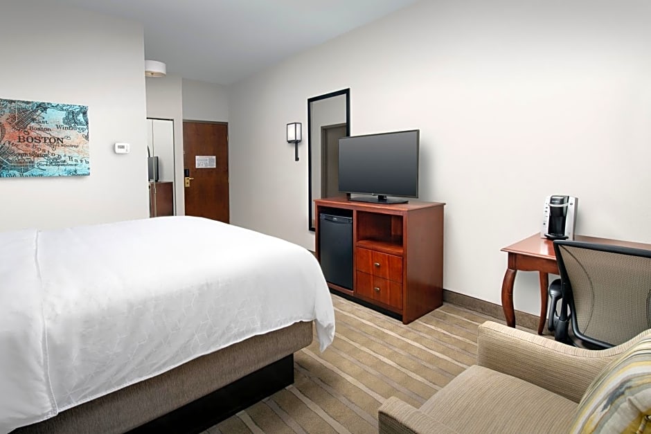 Holiday Inn Express Boston North-Woburn