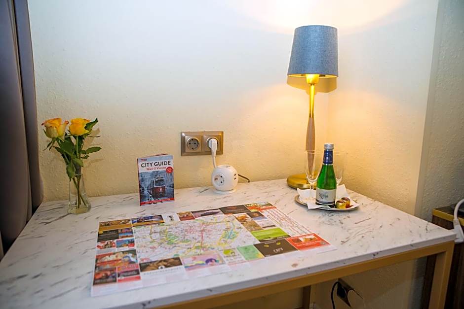 City Pension Stephansplatz I Self Check In I AC in all rooms