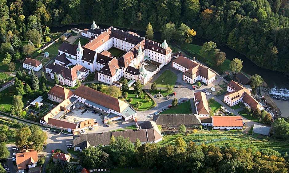 Gästehäuser St. Marienthal