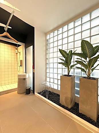 Theater Double Room - Non-Smoking