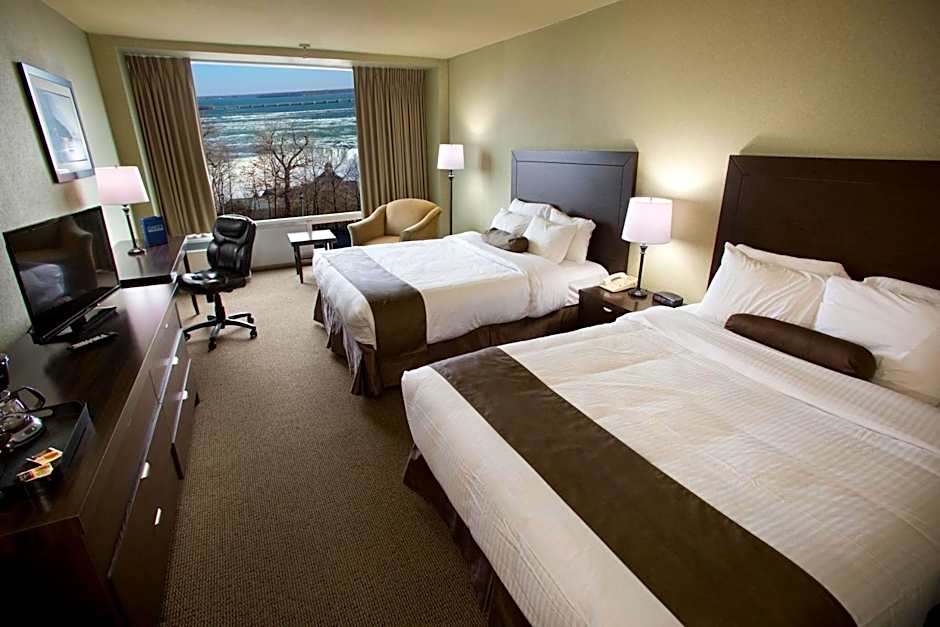 Photo 1 of 7 of 2 Queen Beds, River View, Tower