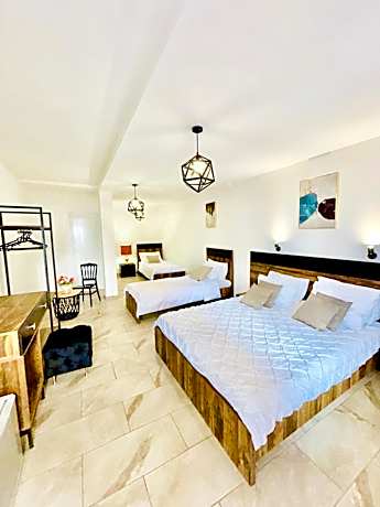 Comfort Quadruple Room