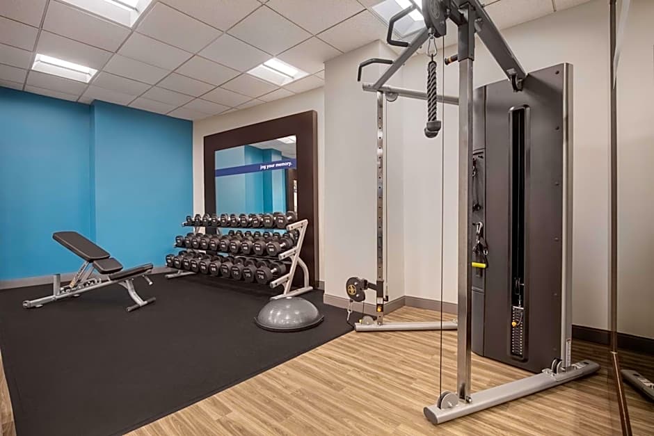 Hampton Inn By Hilton Long Island - Brookhaven