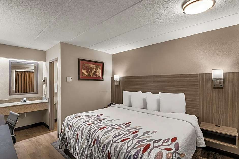 Red Roof Inn Enfield