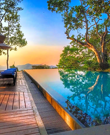 Mountbatten Bungalow - Thema Collection