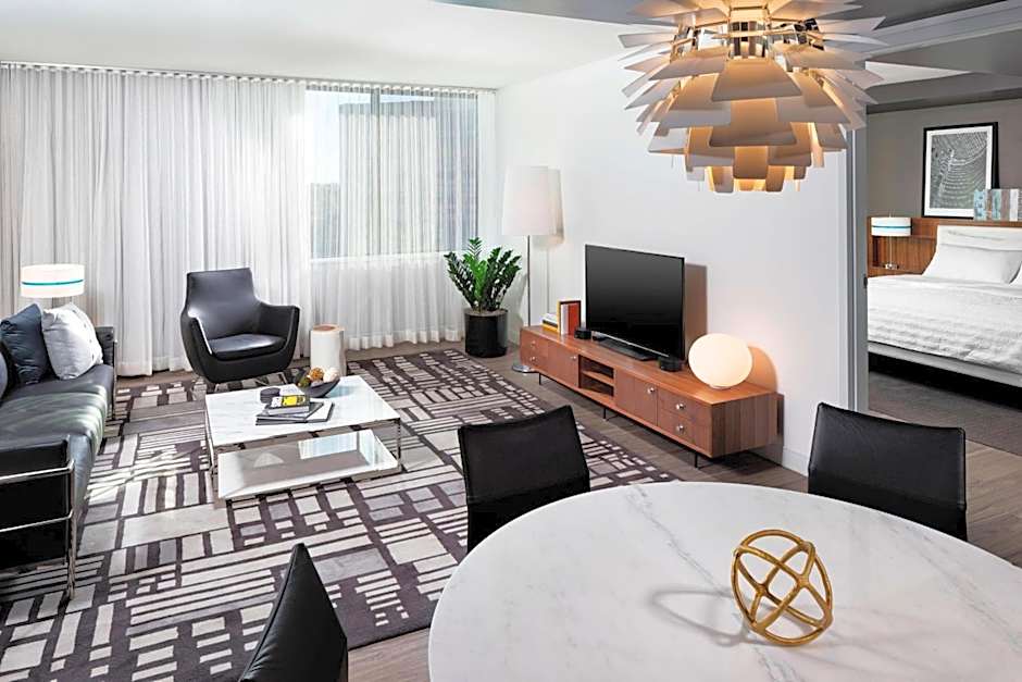 Le Meridien Chicago - Oakbrook Center