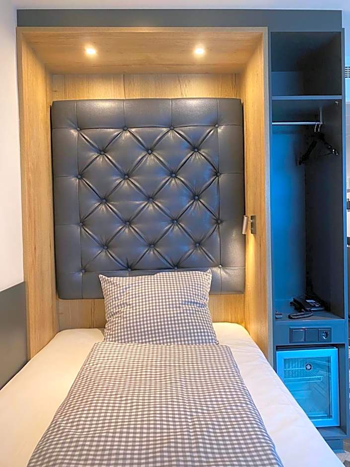 Munich Deluxe Hotel