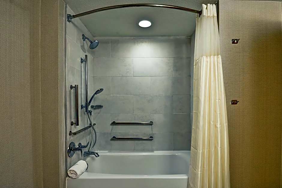 DoubleTree By Hilton Hotel Baton Rouge