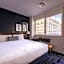 U Hotel Fifth Avenue