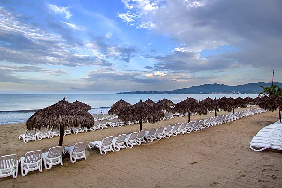 Grand Decameron Complex Bucerias, A Trademark All-Inclusive Resort