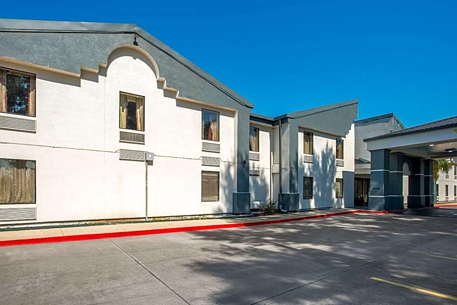 Quality Inn & Suites Lafayette