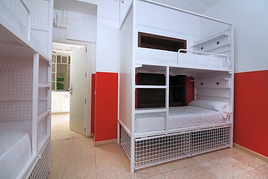 Feel Hostels City Center