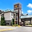 La Quinta Inn & Suites by Wyndham Louisville East